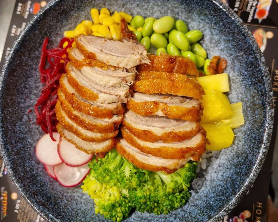 Poke Pato Asado